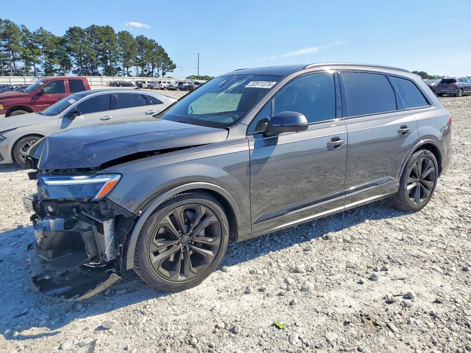 2026 Audi Q7 Premium Plus