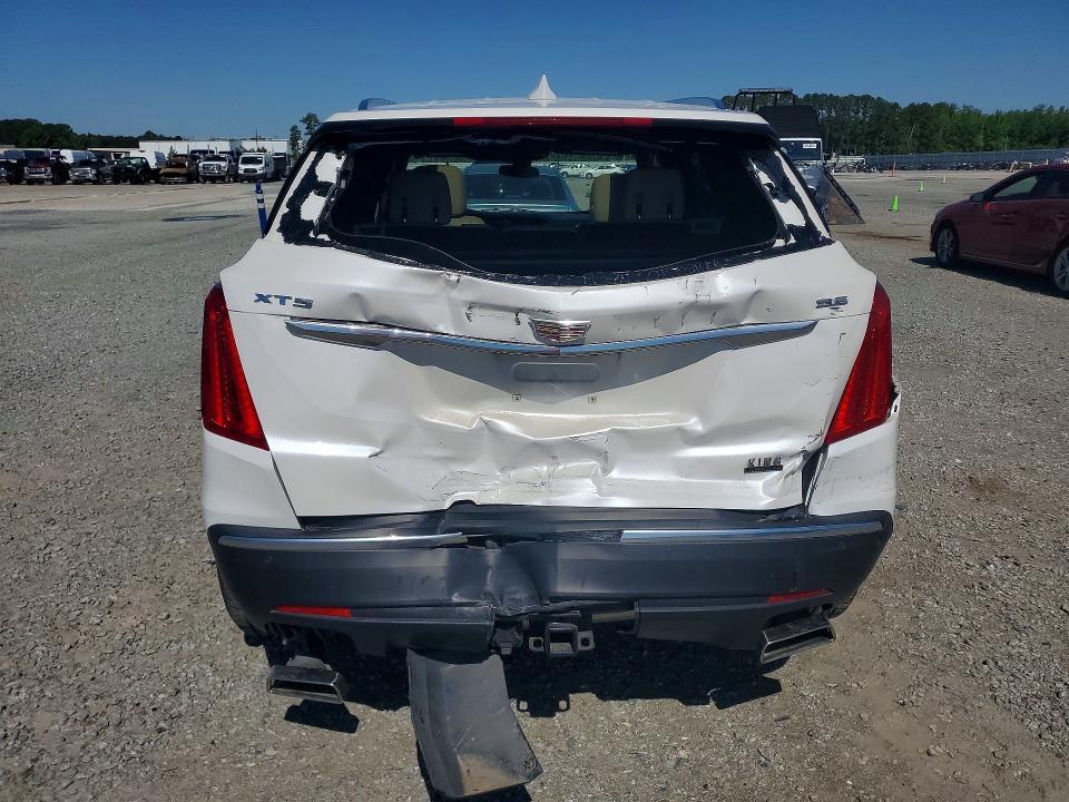 2019 Cadillac XT5 Luxury