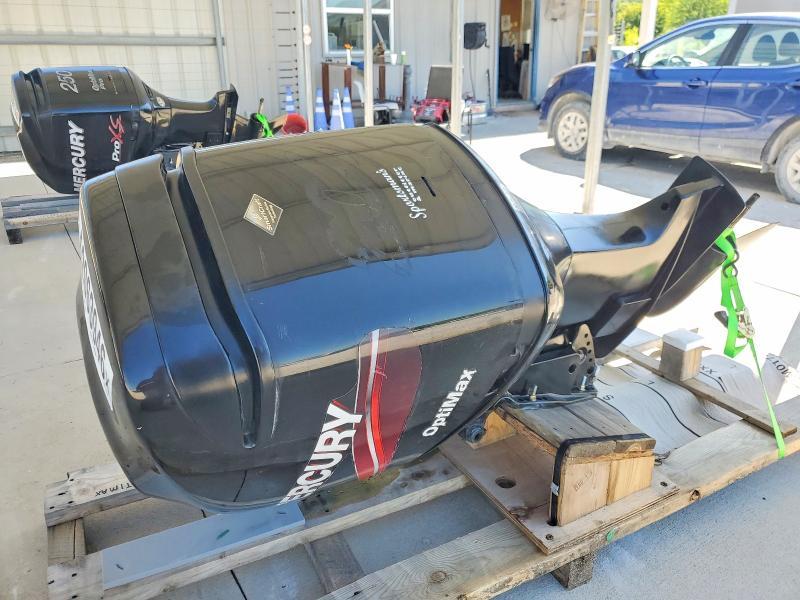 2000 Mercury Boatmotor