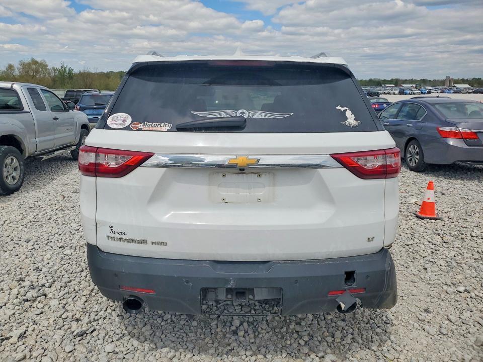 2018 Chevrolet Traverse lt