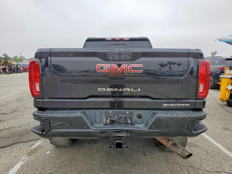 2022 GMC Sierra K2500 Denali