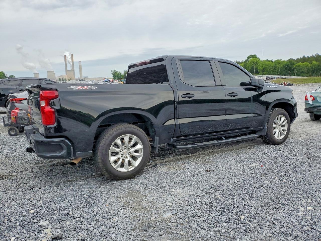 2023 Chevrolet Silverado K1500 Custom
