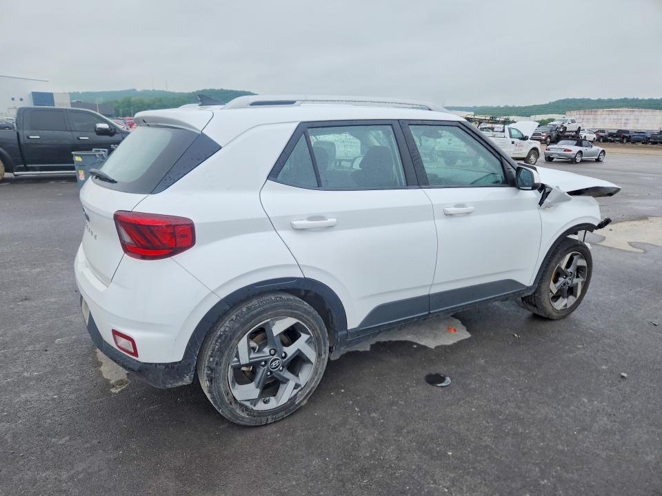 2022 Hyundai Venue sel