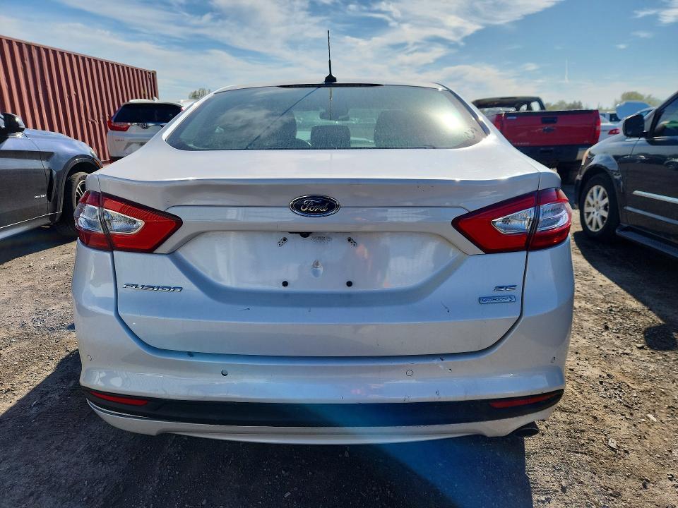 2016 Ford Fusion se
