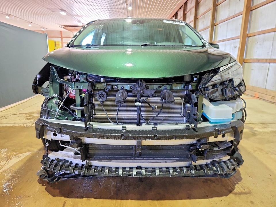 2024 Toyota Sienna xle 7-passenger