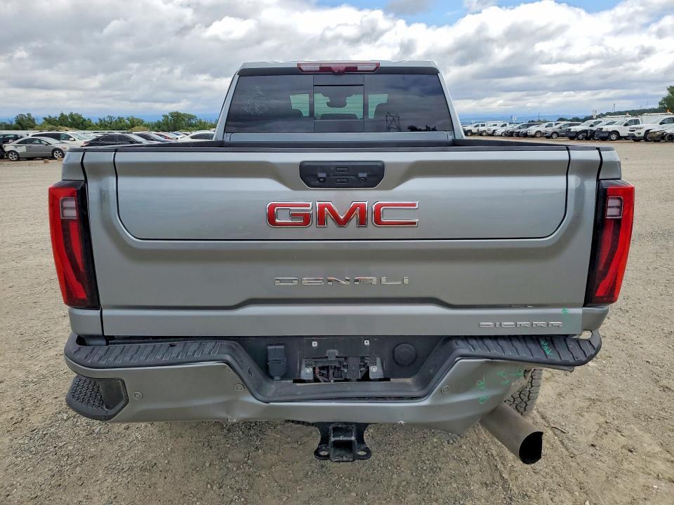 2024 GMC Sierra K3500 Denali