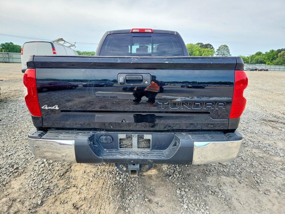 2016 Toyota Tundra SR5
