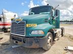 2015 Mack CXU612 Semi Truck