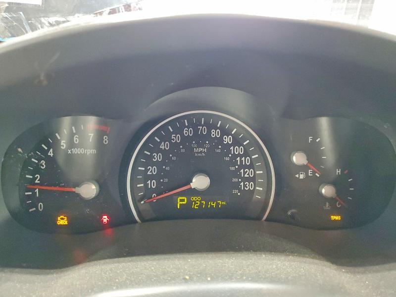 2011 KIA Sedona lx