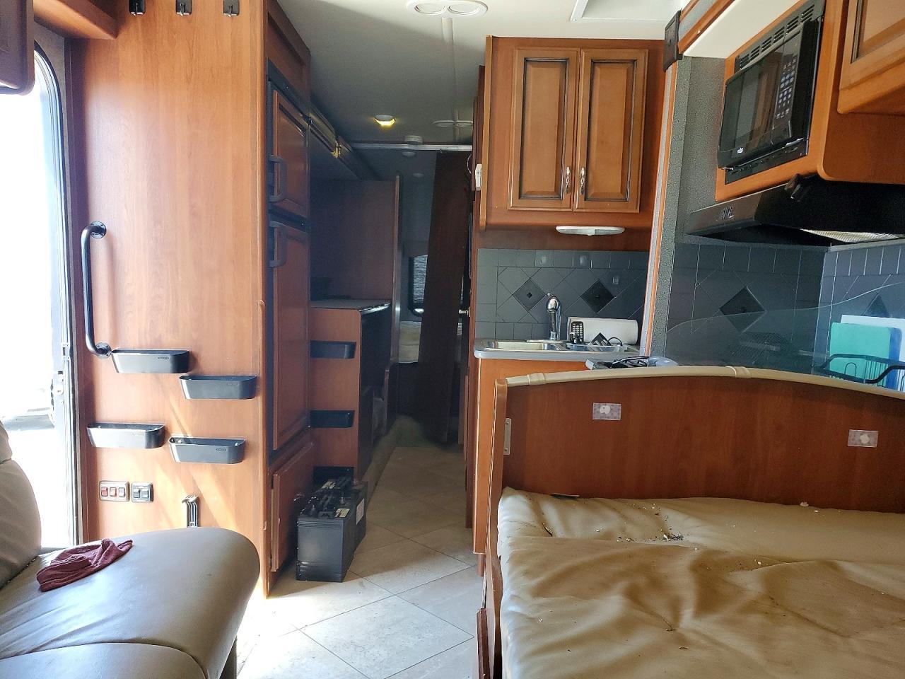 2014 Fleetwood Storm RV