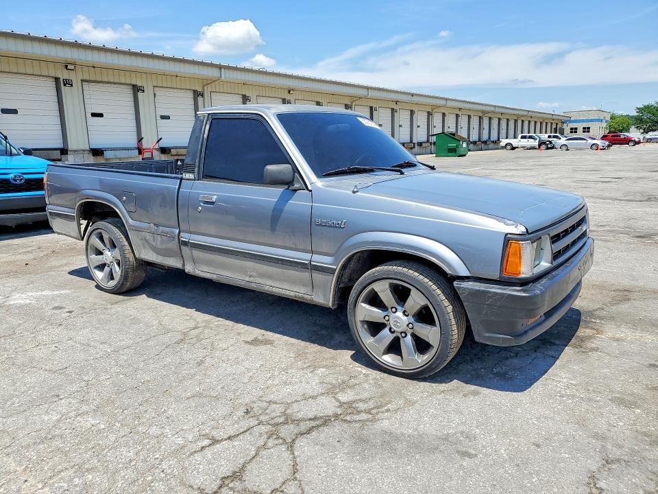 1990 Mazda B2600 Short Body