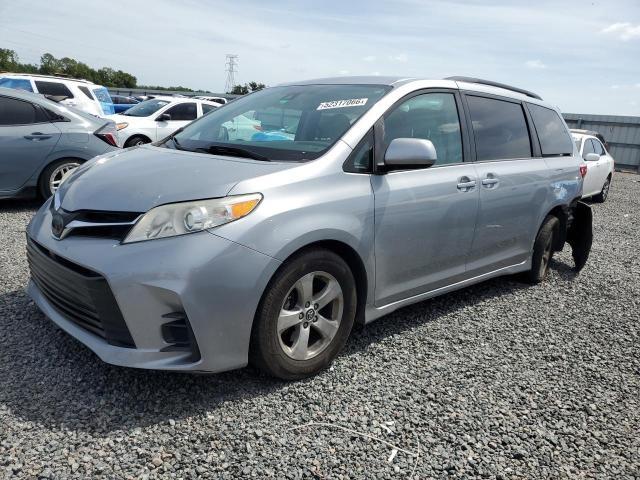 2018 Toyota Sienna le