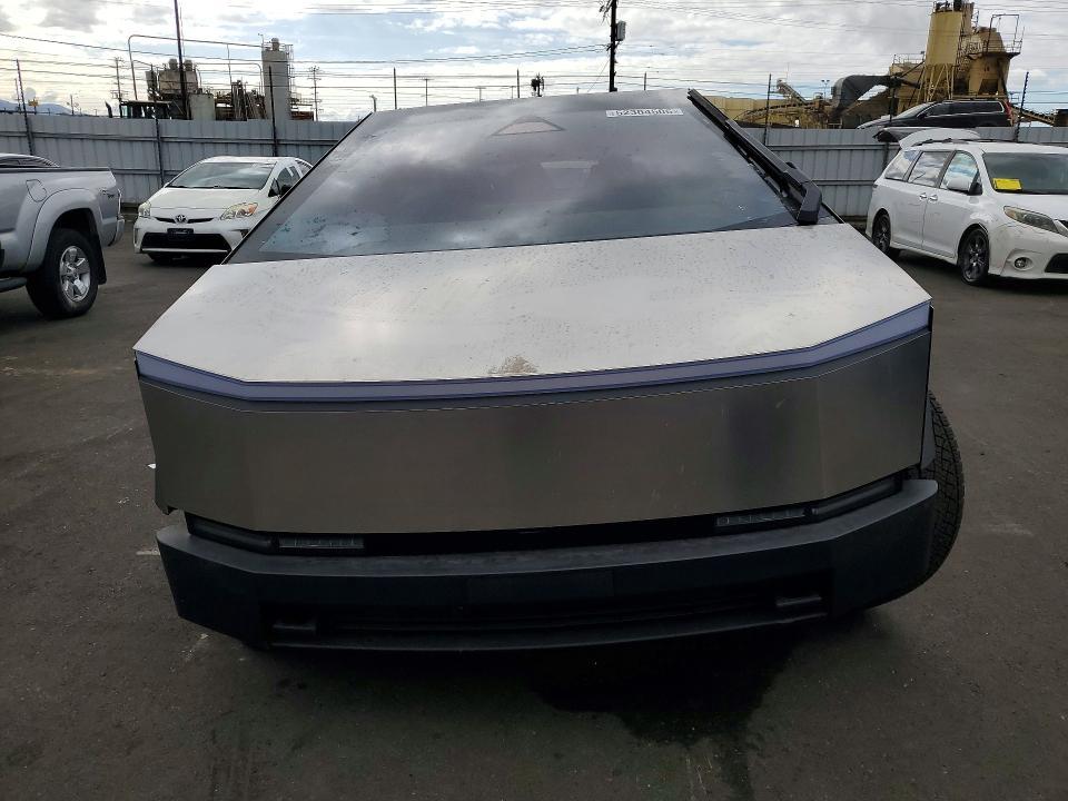 2024 Tesla Cybertruck