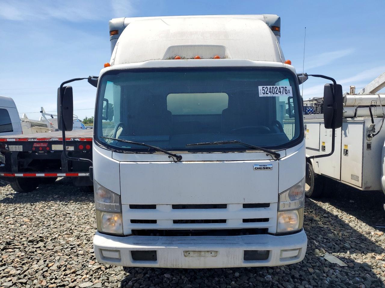 2009 Isuzu NPR
