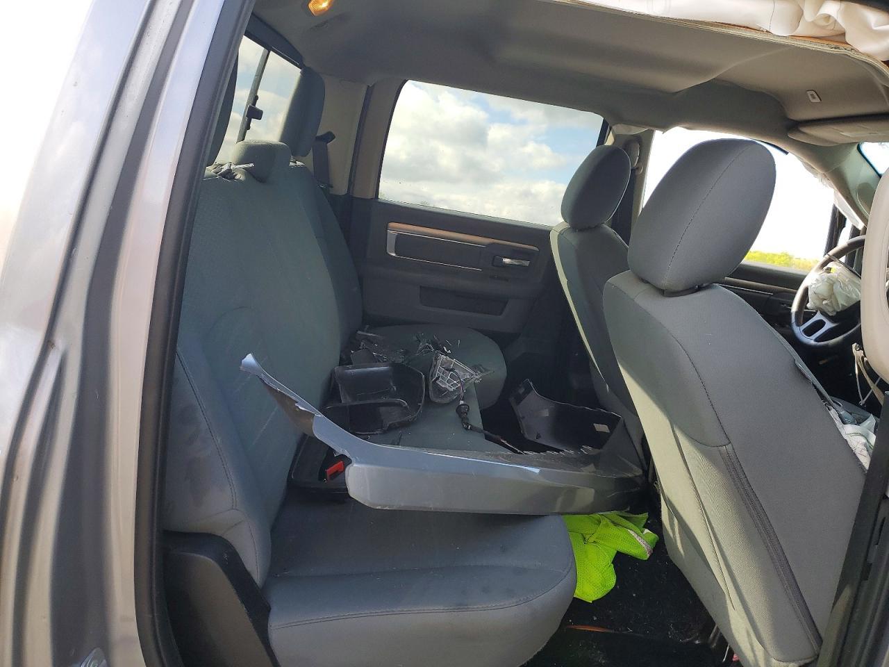 2020 Dodge RAM 1500 Classic SLT