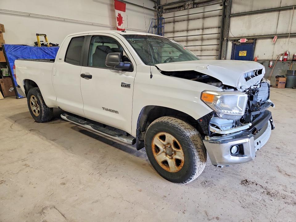 2015 Toyota Tundra SR