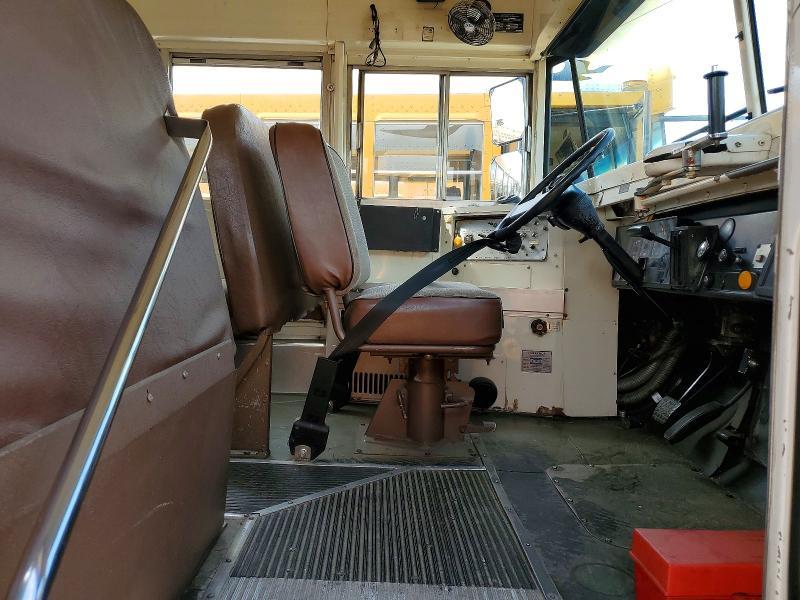 1990 International 3000 3700