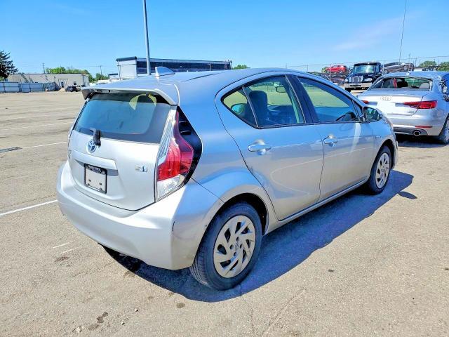2016 Toyota Prius c one