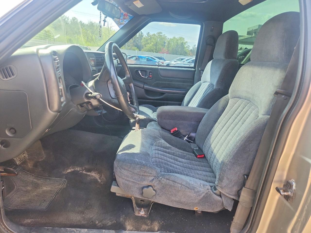 2001 Chevrolet S Truck S10