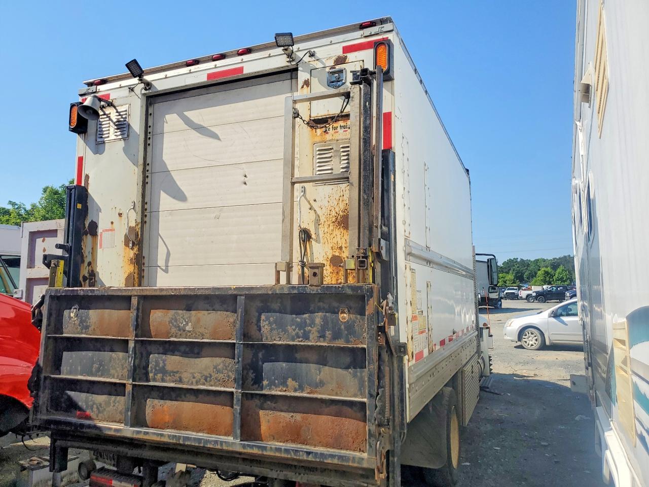 2014 International 4300 BOX Truck