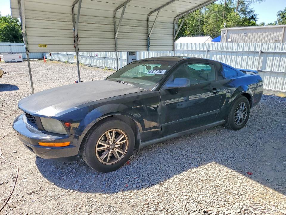 2005 Ford Mustang
