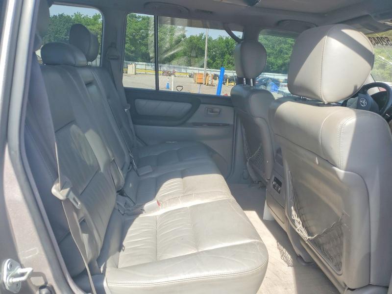 2005 Toyota Land Cruiser Base