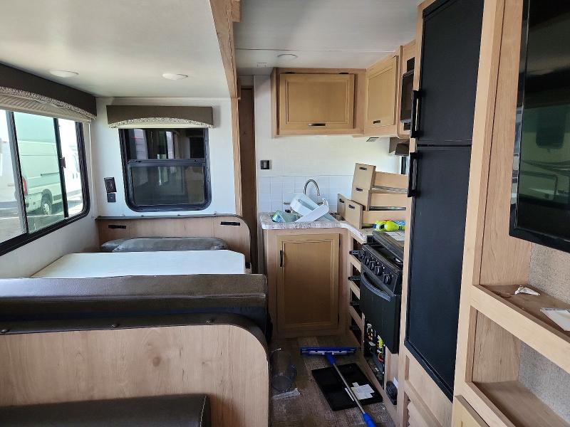 2020 Winnebago Minnie Camper