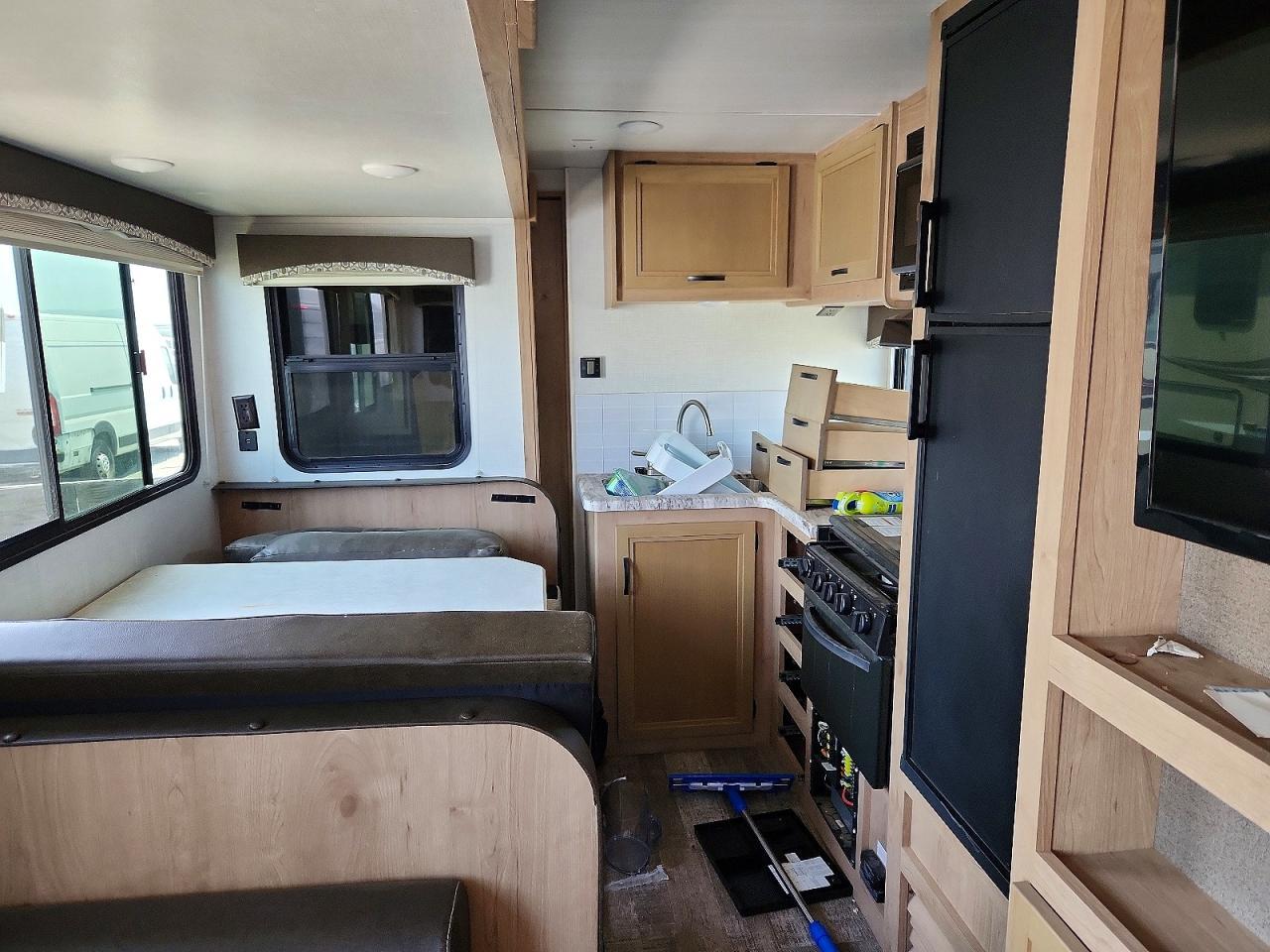 2020 Winnebago Minnie Camper