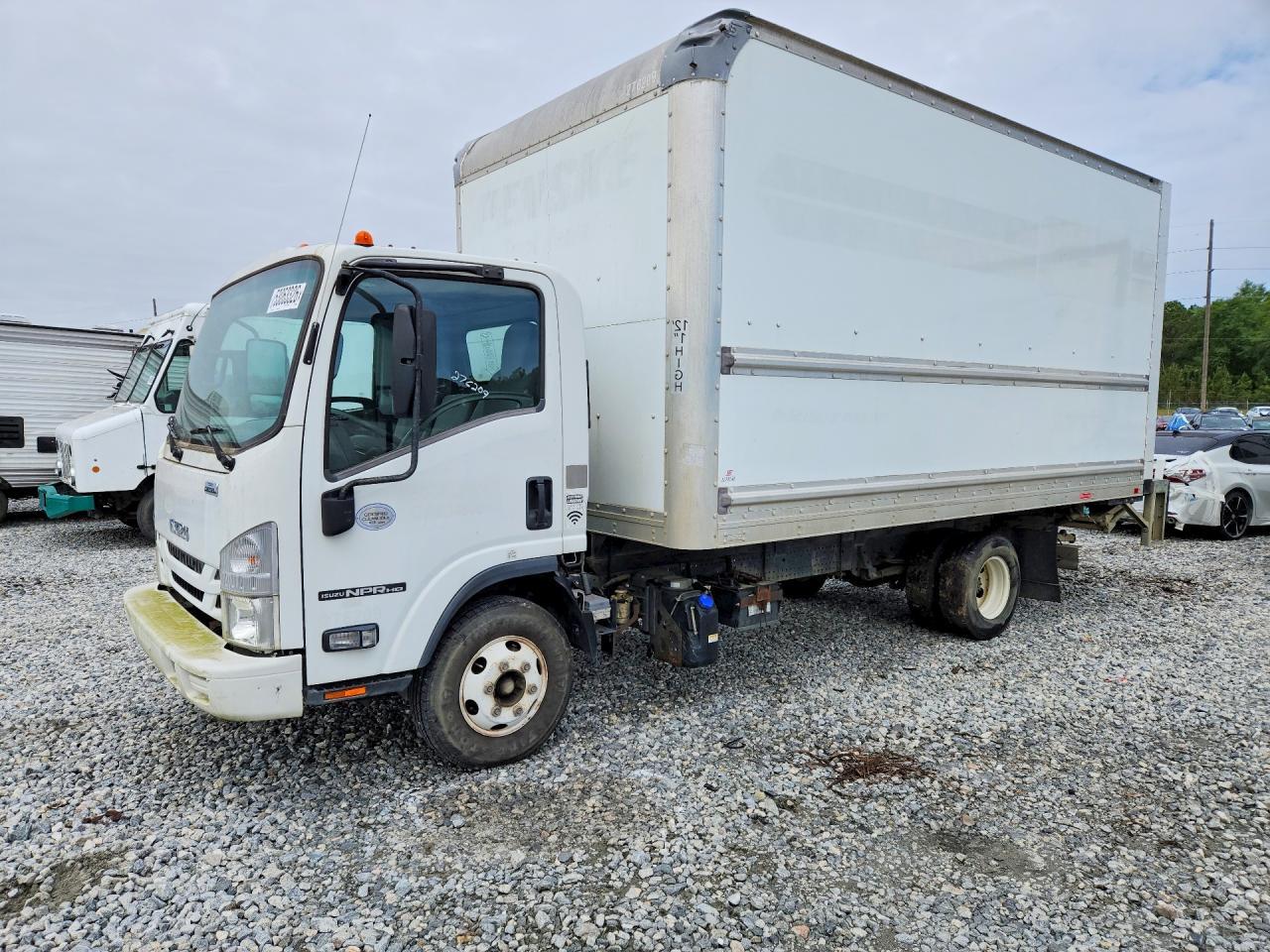 2019 Isuzu NPR HD-BOX Truck