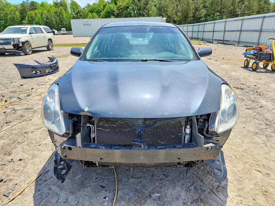 2012 Niss Altima