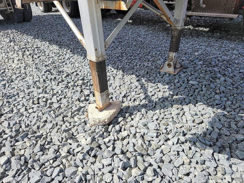 1990 Freuhauf END Dump Trailer
