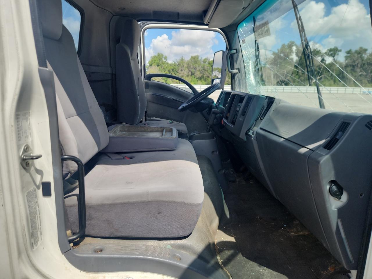 2016 Isuzu NPR HD
