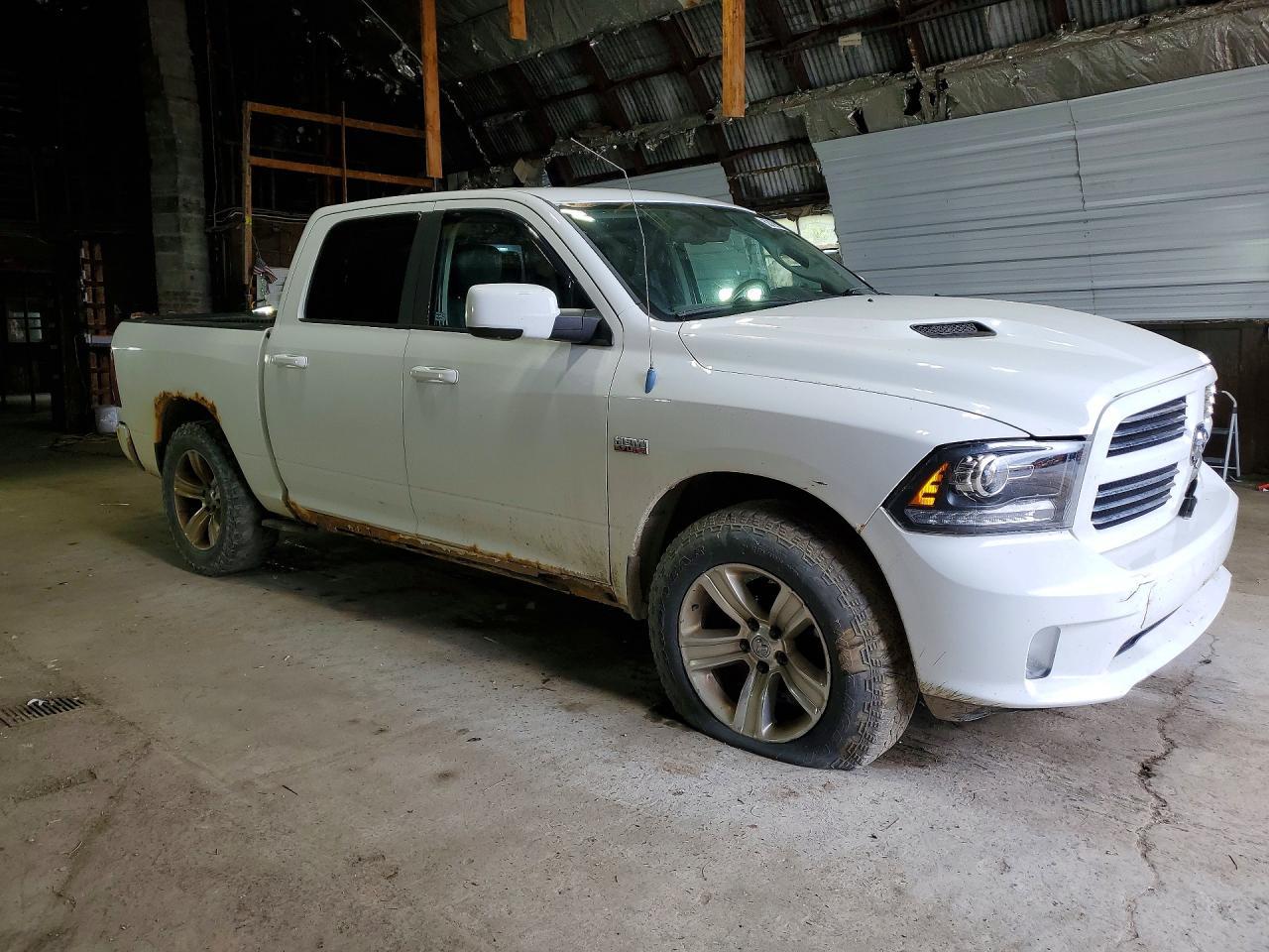 2013 Dodge RAM 1500 Sport