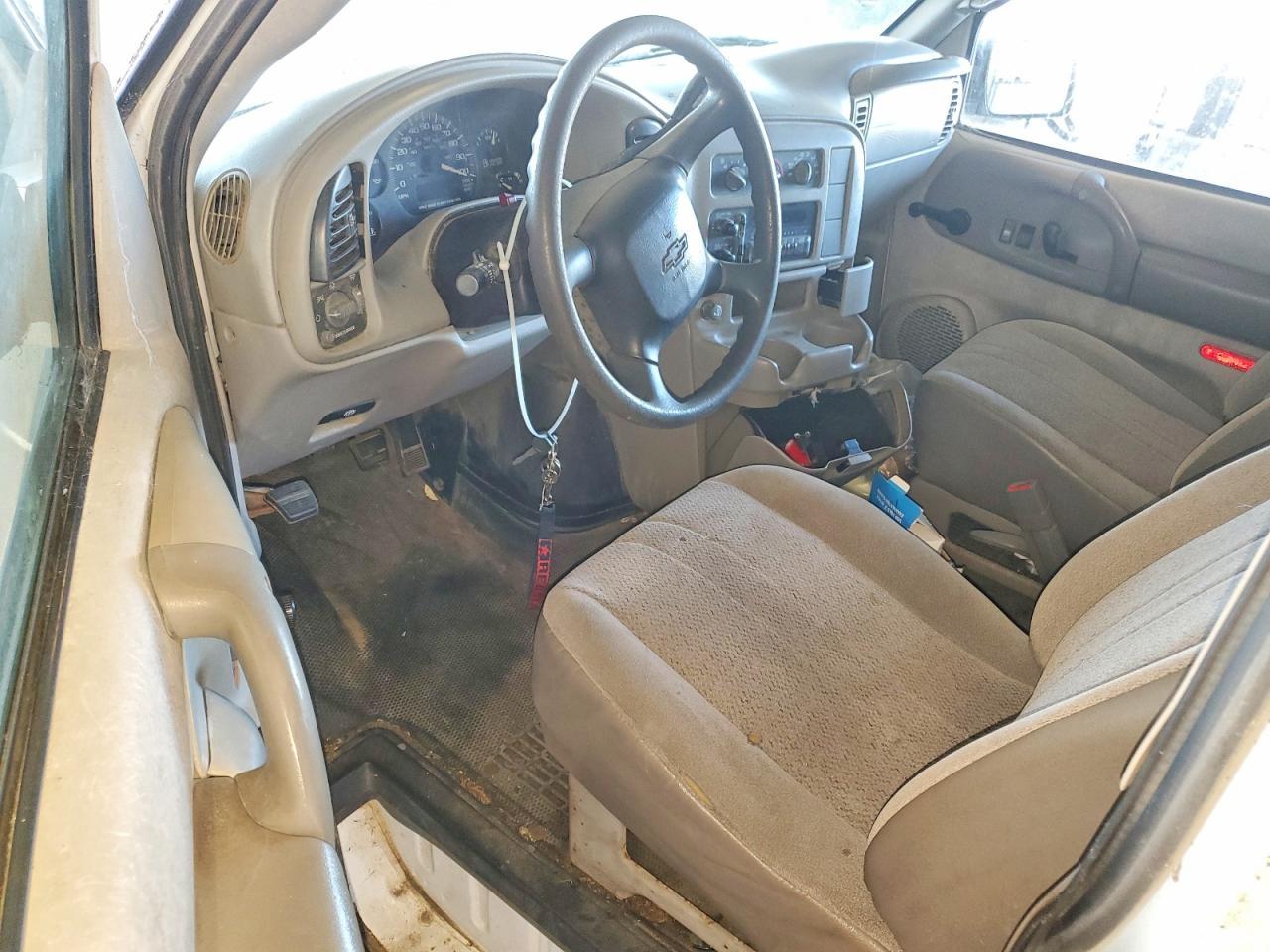 2004 Chev Astro