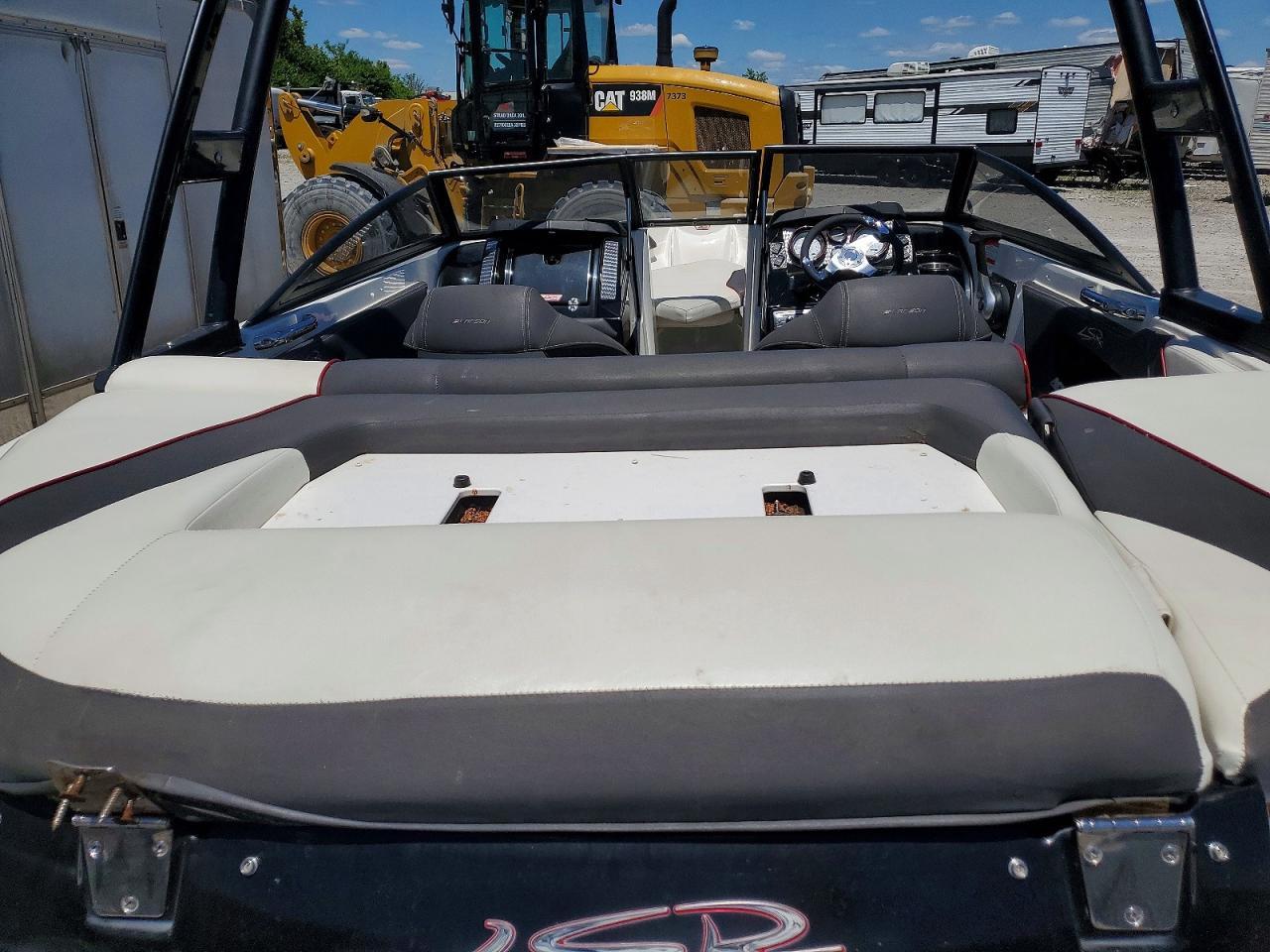2013 Boat UK