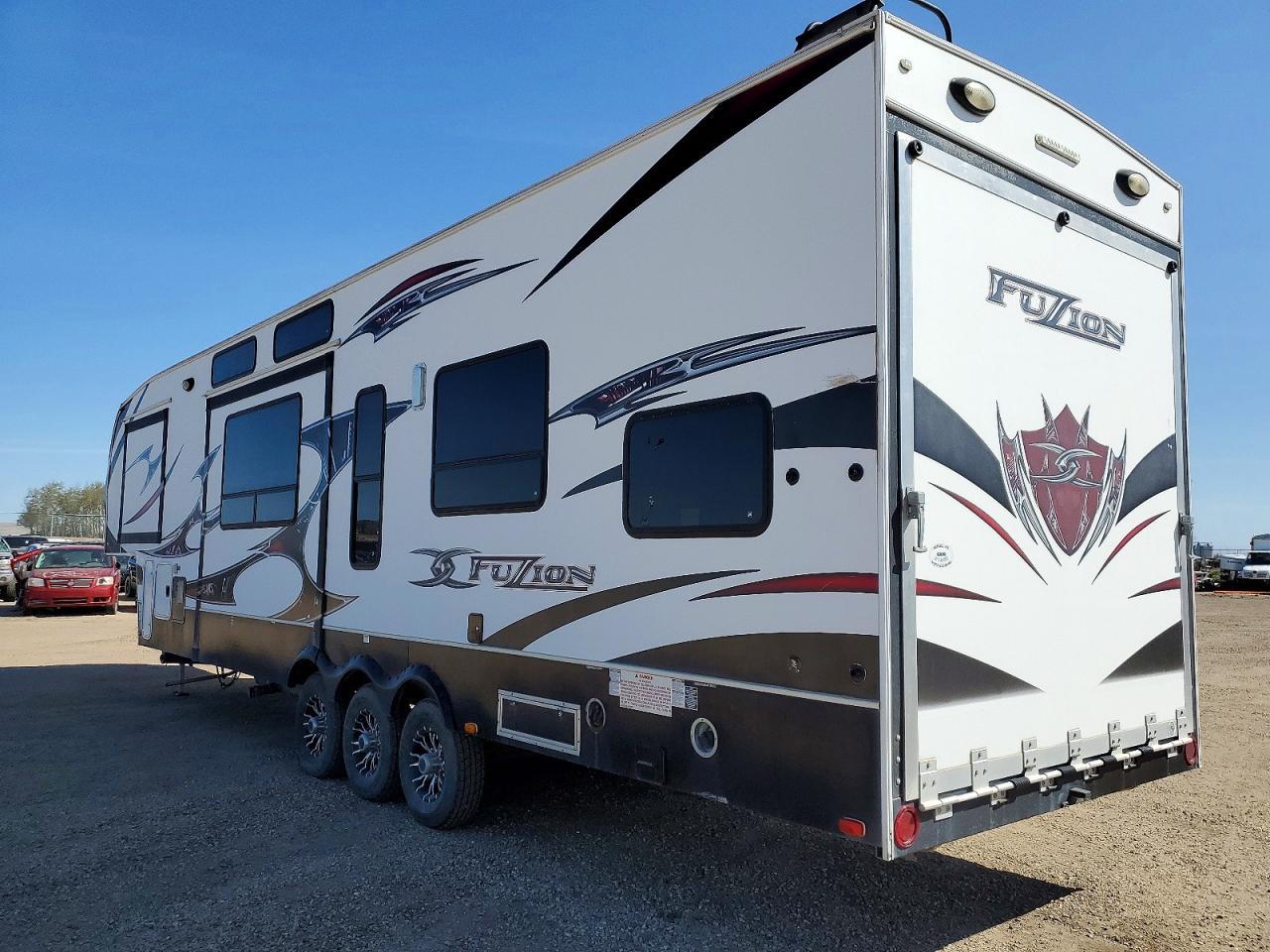 2012 Keystone Fuzion