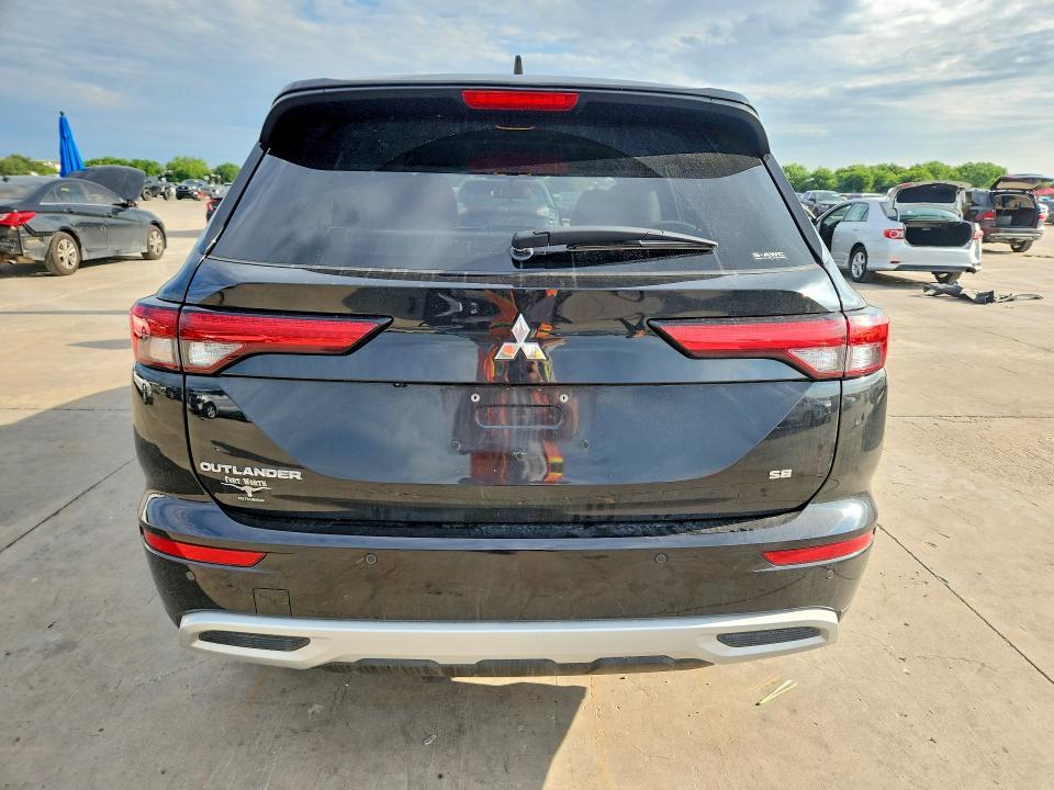 2024 Mitsubishi Outlander SE