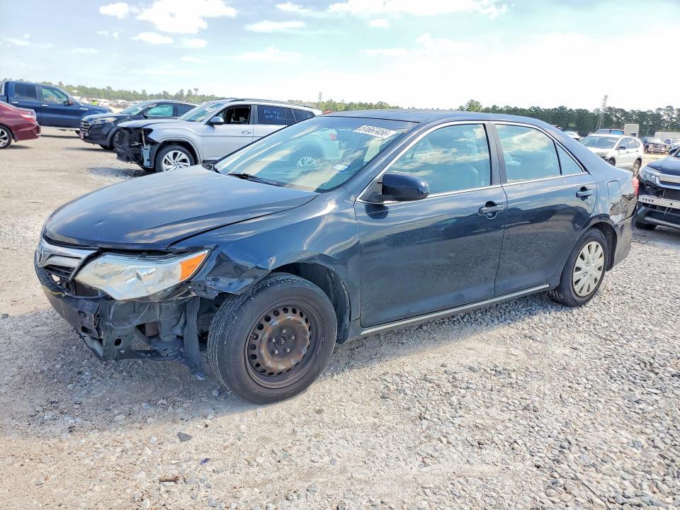 2012 Toyota Camry le