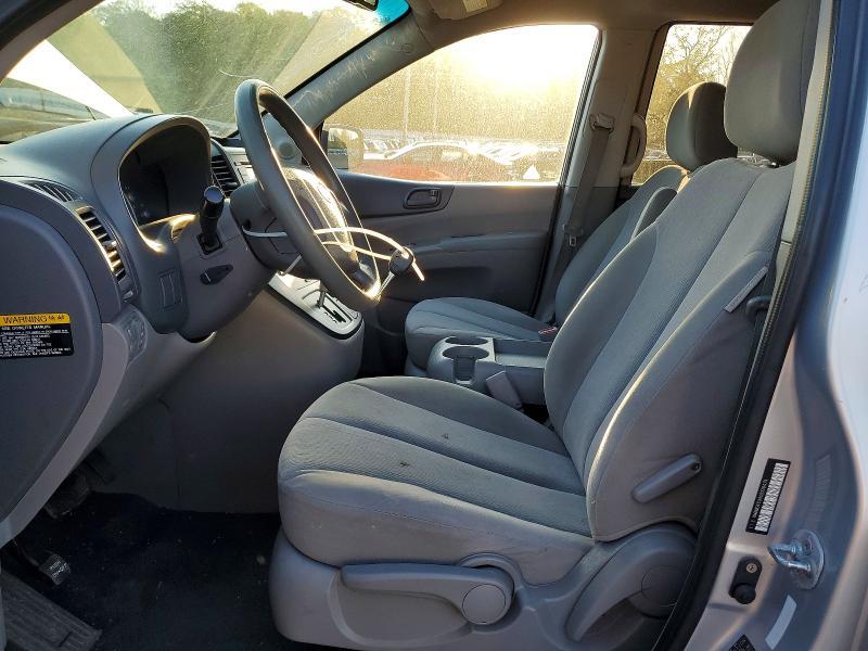 2010 KIA Sedona lx