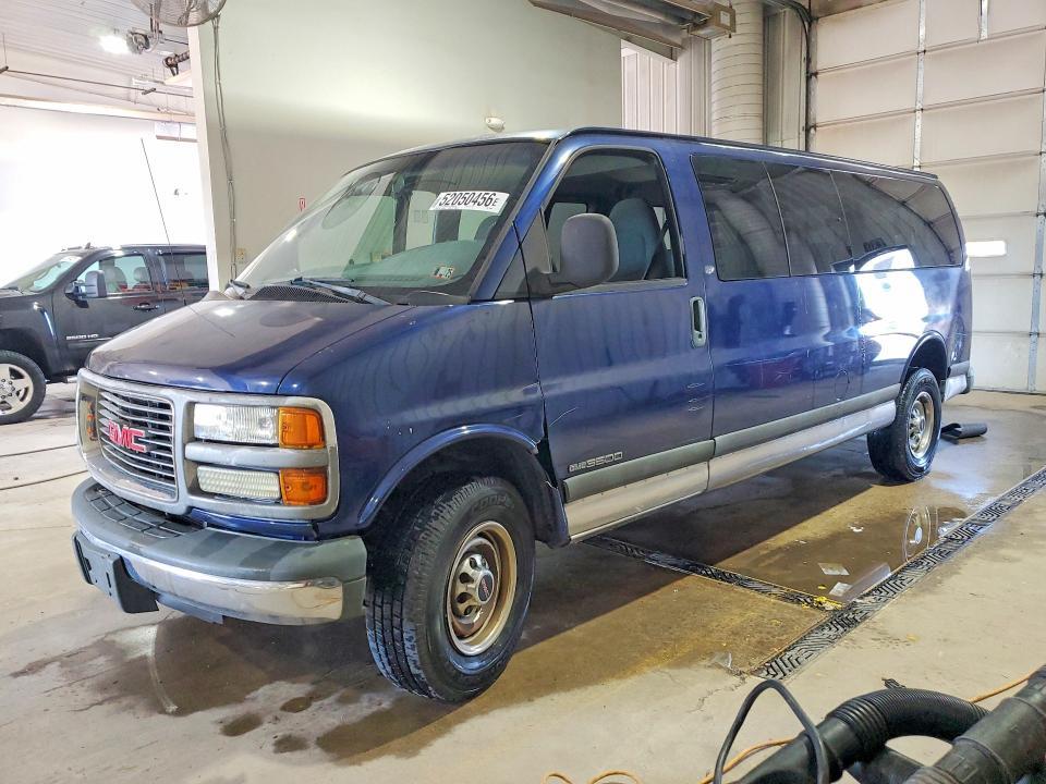 2002 GMC Savana G3500