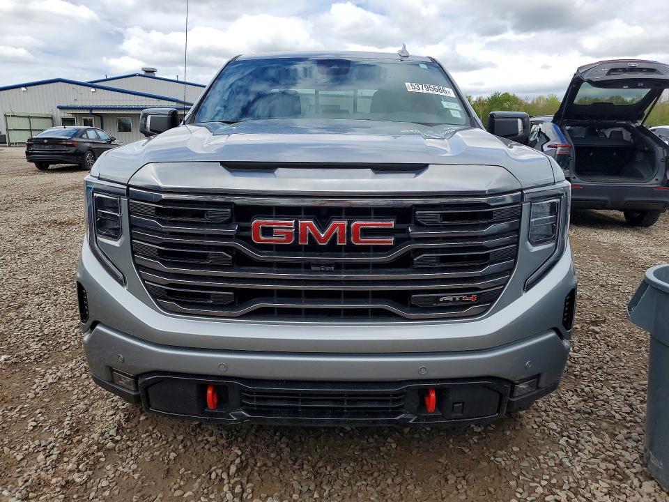 2024 GMC Sierra K1500 AT4