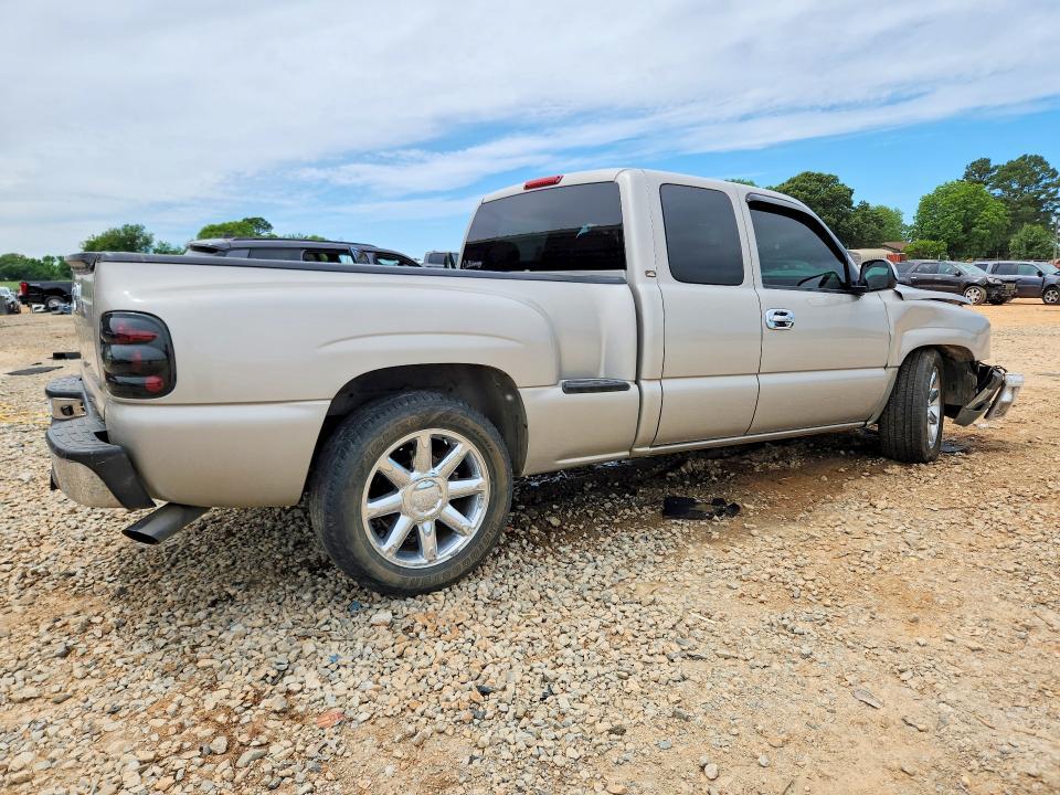 2004 Chevrolet Silverado C1500