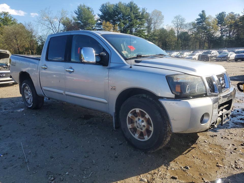 2004 Nissan Titan XE
