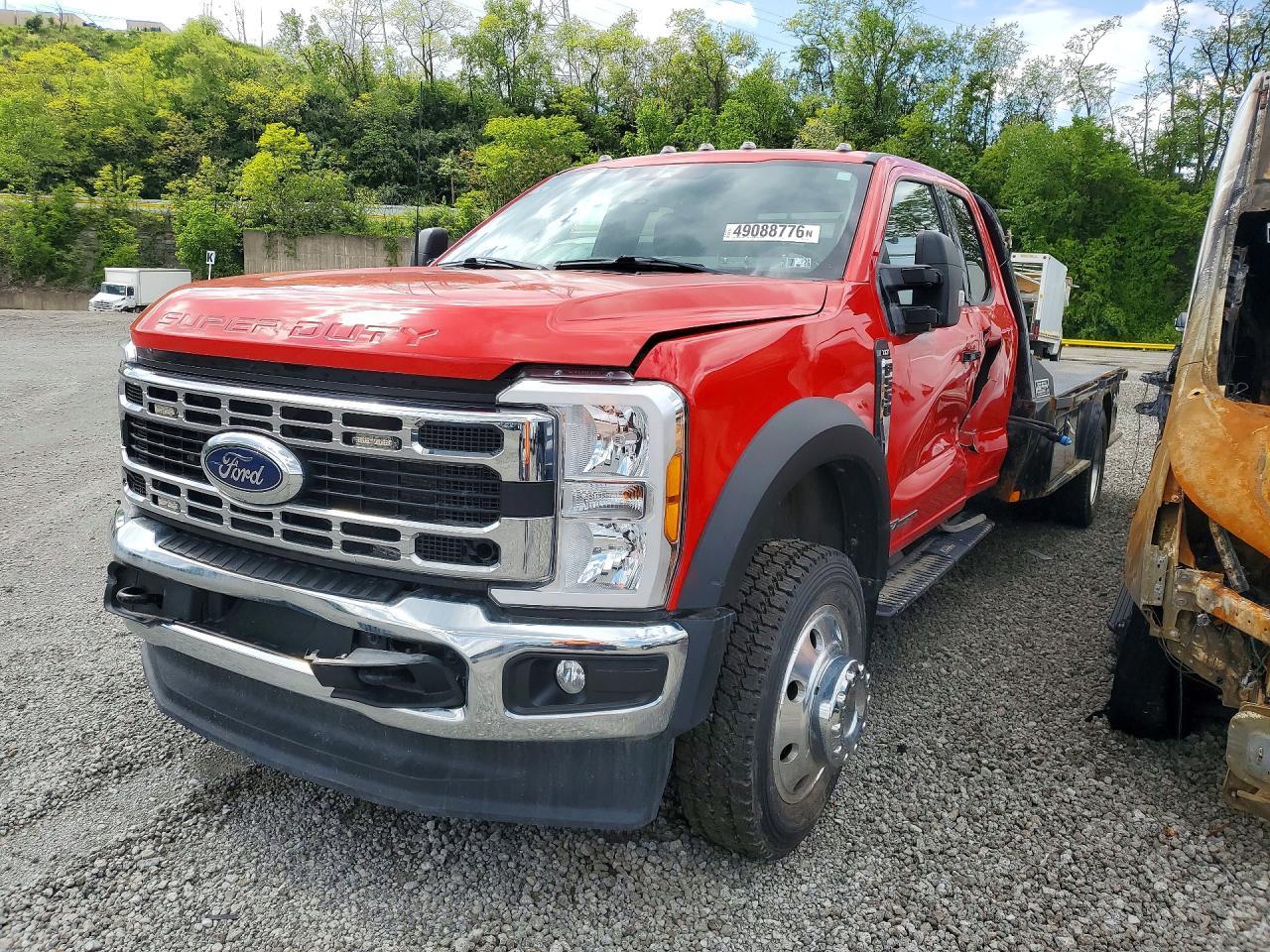 2023 Ford F550 Super Duty Flatbed Truck