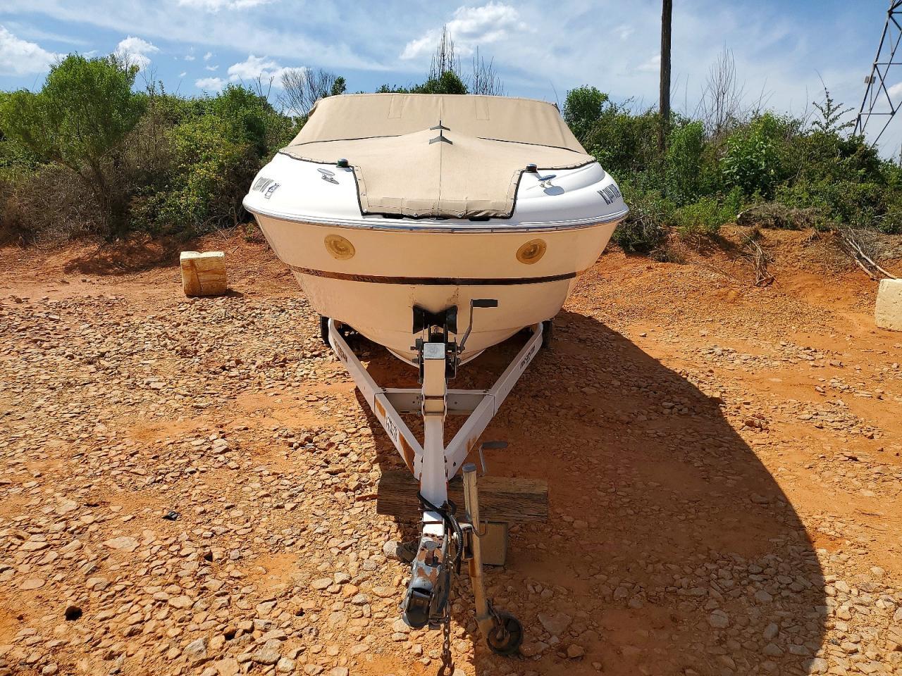 2002 Maxum Boat