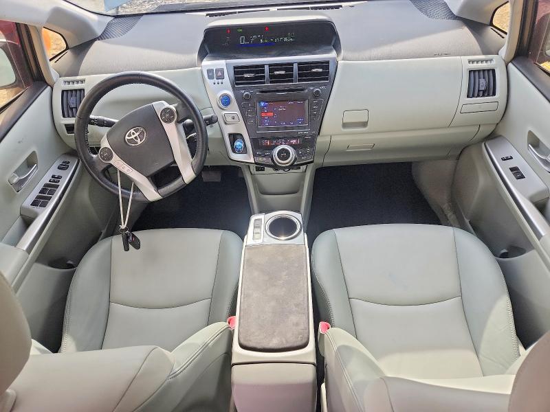 2014 Toyota Prius v Five