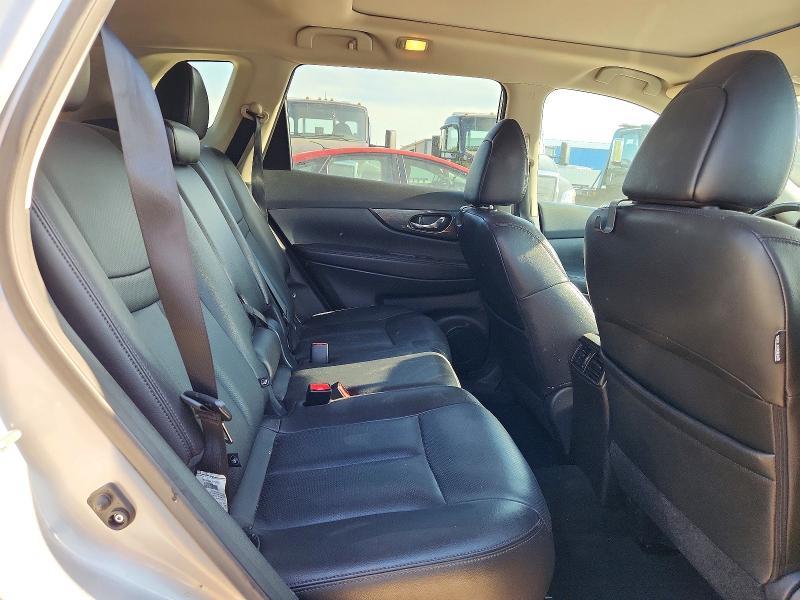 2016 Nissan Rogue sl