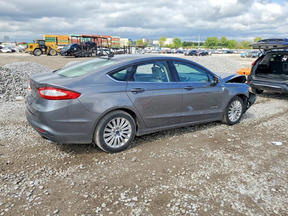 2014 Ford Fusion se Hybrid