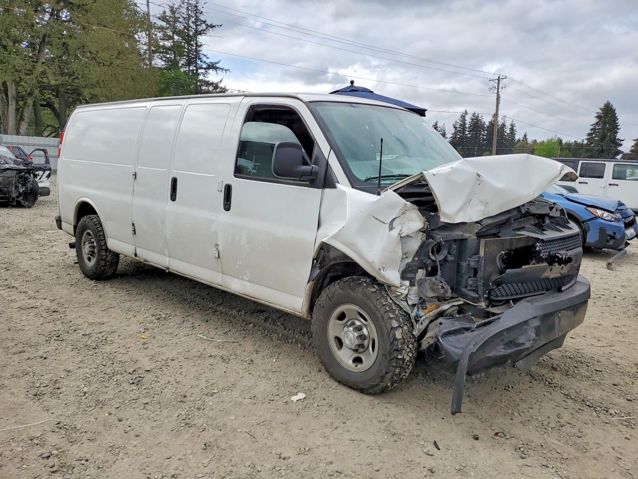2016 Chev Express G2500
