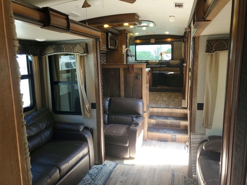 2017 Keystone Tone Montana Camper